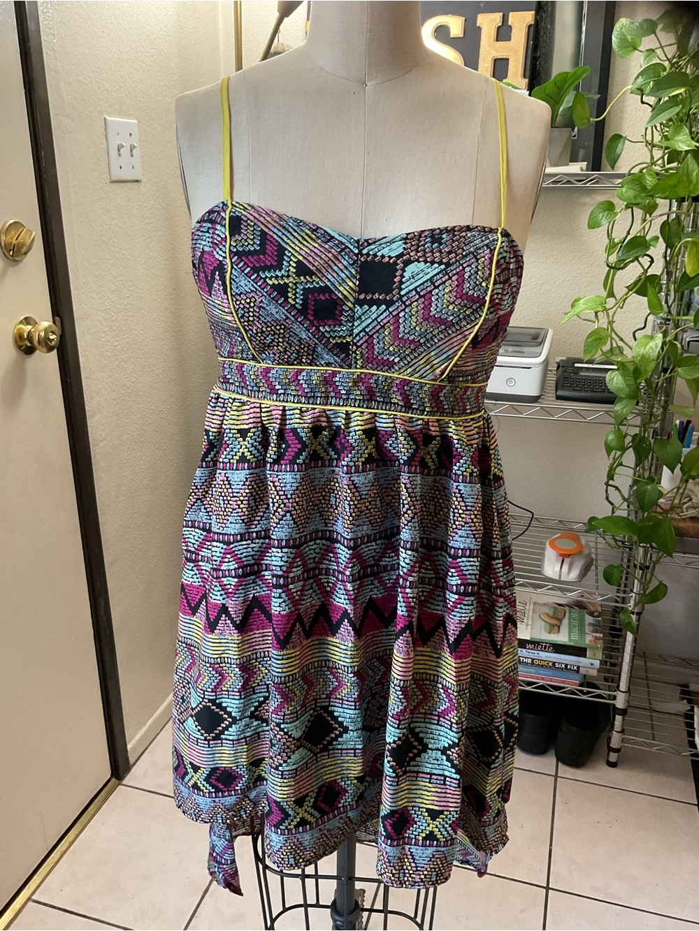 Band of Gypsies Strapless Multicolor Geometric Sundress with Yellow Trim